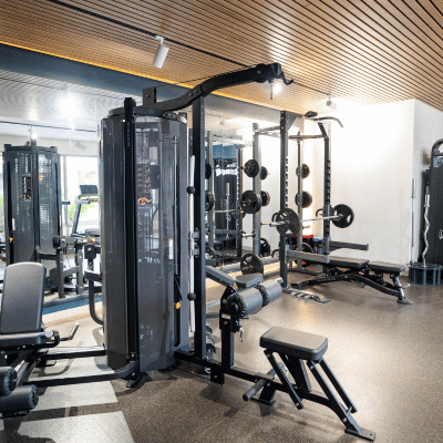 3 bedrooms apartment in airport residential