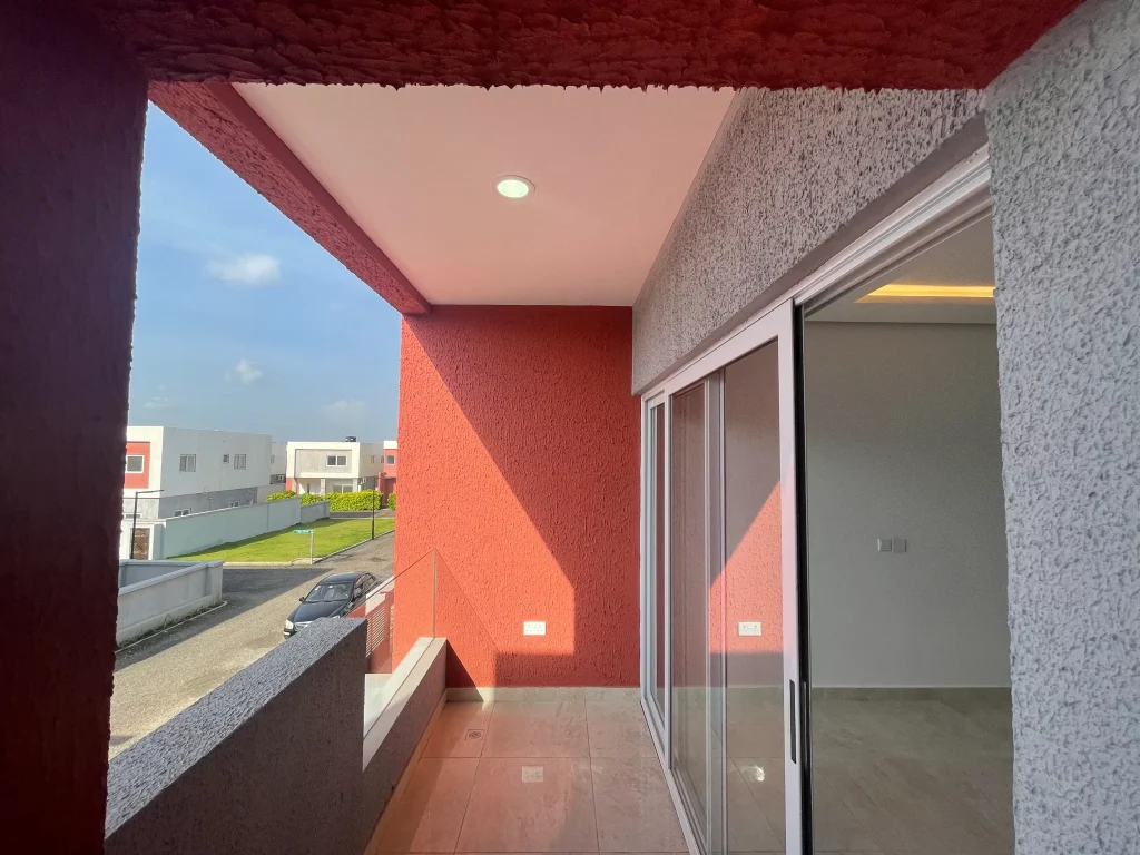 4 bedroom detached house for sale in Tema Accra