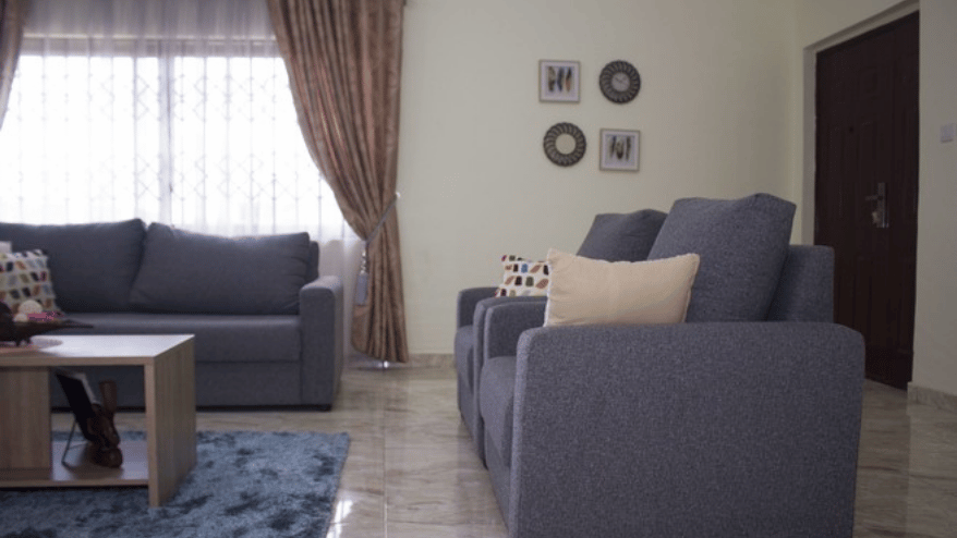 2 bedrooms house in lakeside Hill