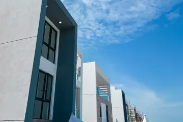 studio apartment in sakumono