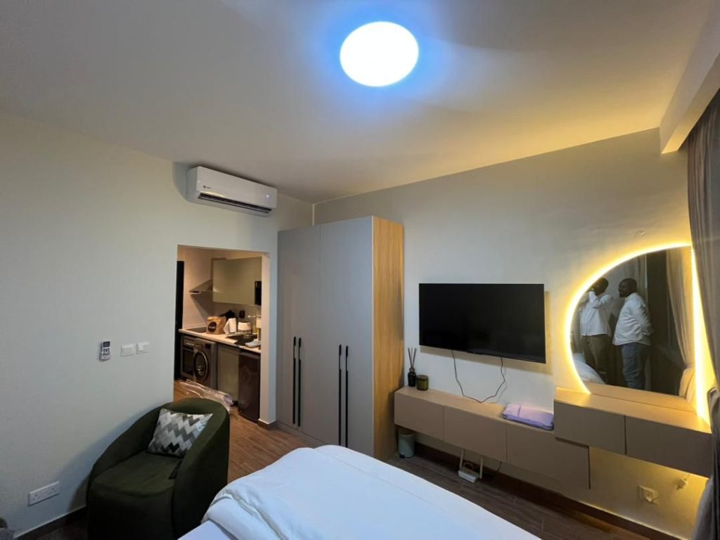 Studio Apartment – Harmonia Residence, Airport West